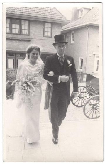 Trouwfoto 1944 - Bruidspaar Trouwen - Foto Hofma Hilversum beschikbaar voor biedingen