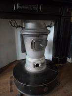 Antieke gietijzeren Potkachel / cilinderkachel (decoratief), Huis en Inrichting, Ophalen, Gebruikt, Gas, Vrijstaand