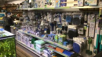 Aquarium benodigdheden, decoratie, voeders, vissen beschikbaar voor biedingen