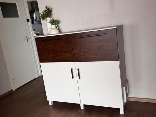 Ikea BESTA - Kattenluik - Beige - €80, Huis en Inrichting, Kasten | Dressoirs, Gebruikt, 100 tot 150 cm, 25 tot 50 cm, Met lade(s)