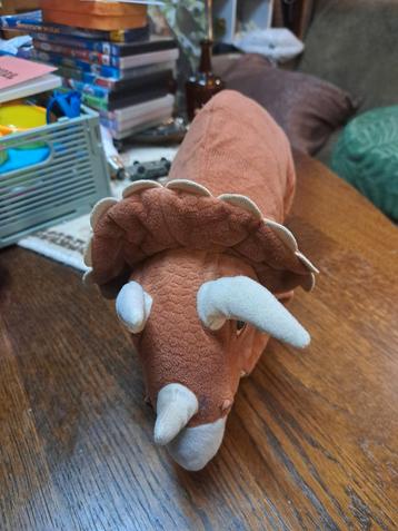 Pluche Triceratops Dinosaurus beschikbaar voor biedingen