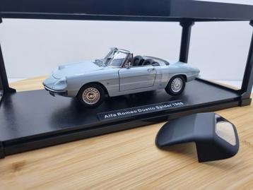 Touring Alfa Romeo Duetto 1600 Spider 1:18 Lichtblauw beschikbaar voor biedingen