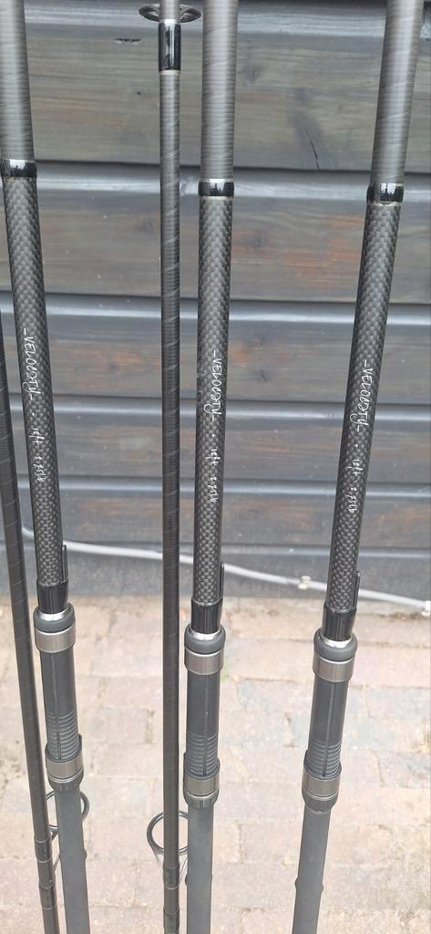 Te koop 2x shimano velocity en quiver met sleeves chub, Watersport en Boten, Hengelsport | Karpervissen, Zo goed als nieuw, Ophalen