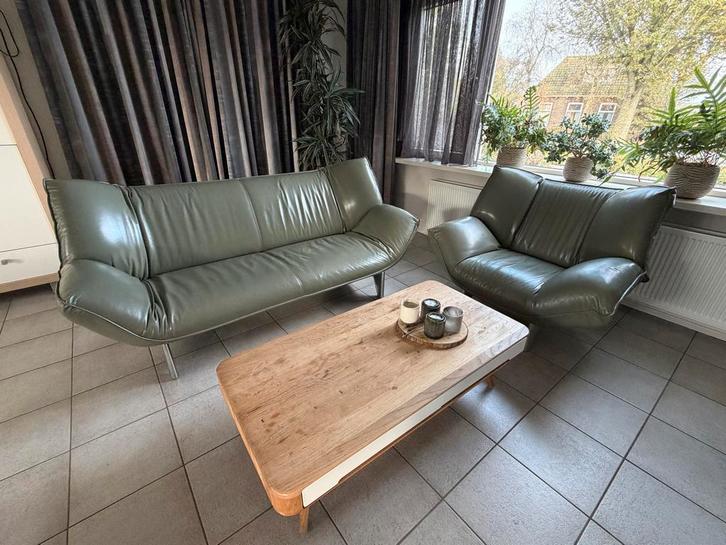 Zithoek Leolux ‘Tango’ - Eucalyptusgroen leer, prima staat, Huis en Inrichting, Banken | Complete zithoeken, Gebruikt, Leer, Metaal
