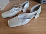 Nette trouwschoenen maat 39, Kleding | Dames, Trouwkleding en Trouwaccessoires, Ophalen of Verzenden, Zo goed als nieuw, Wit, Accessoires