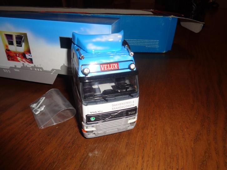 Tekno Volvo VELUX dakvensters, Hobby en Vrije tijd, Modelauto's | 1:50, Zo goed als nieuw, Bus of Vrachtwagen, Tekno, Verzenden