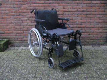 Meyra Ortopedia rolstoel 53 cm Met opklapbare beensteunen beschikbaar voor biedingen