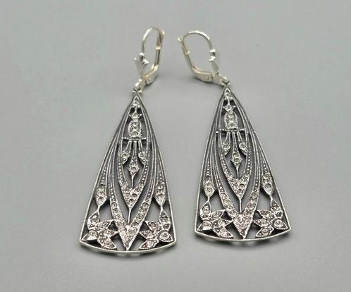 Zilveren Art Deco oorbelen met Swarovki kristallen. 2025/538, Sieraden, Tassen en Uiterlijk, Oorbellen, Nieuw, Hangers, Zilver