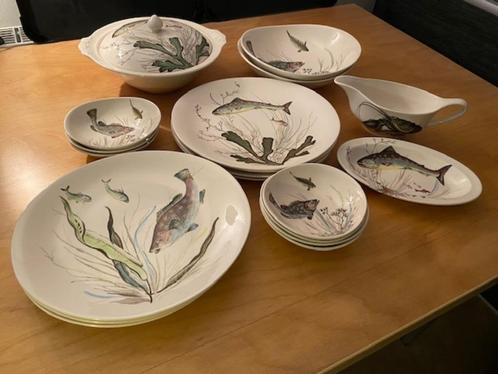Fish servies van Johnson Bros England vintage jaren '70, Antiek en Kunst, Antiek | Servies compleet, Ophalen