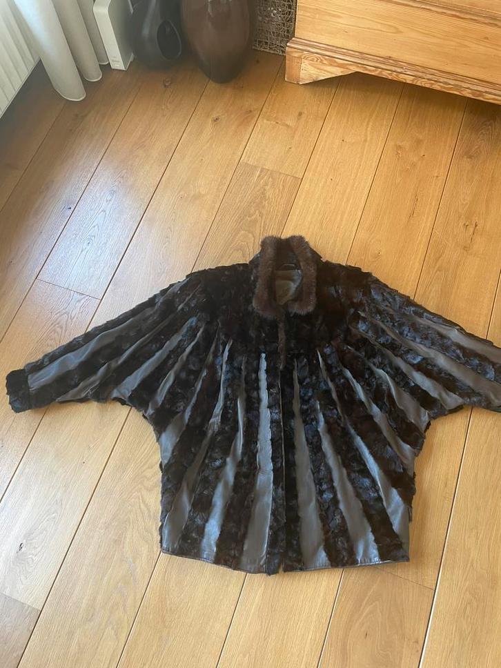 Vintage jas in bont en leer met vlindermouwen (40/42), Kleding | Dames, Jassen | Winter, Zo goed als nieuw, Maat 38/40 (M), Bruin