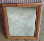 vintage spiegel lichtbruine lijst, Ophalen of Verzenden, Rechthoekig, Minder dan 50 cm, Minder dan 100 cm