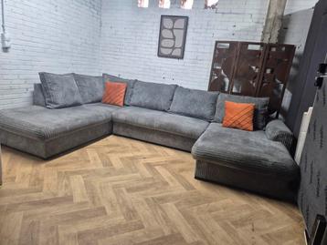 Hoekbank | Ribstof | U bank beschikbaar voor biedingen