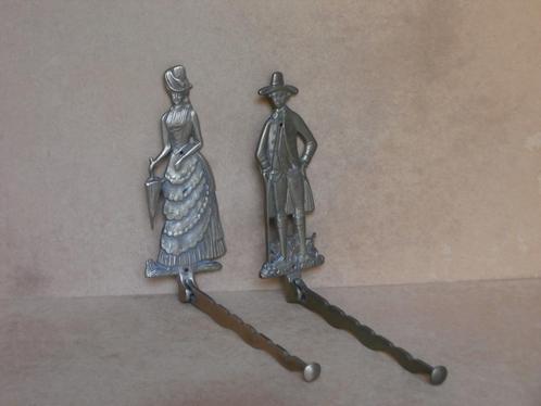 Wandkapstokjes man & vrouw beeldje wandrek wandkapstok koper, Antiek en Kunst, Kunst | Beelden en Houtsnijwerken, Ophalen of Verzenden