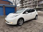 Nissan LEAF Base 24 kWh White metallic Black Leather, Auto's, Gebruikt, Wit, 1405 kg, 720 min