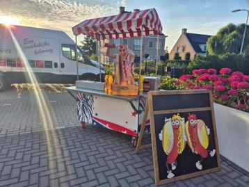 Hotdog kraam op locatie beschikbaar voor biedingen