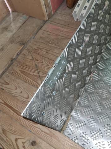 Stevige Alumimium traanplaat  traptrede beschikbaar voor biedingen