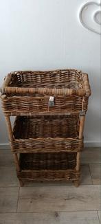 Leuk rieten kastje netjes, Ophalen of Verzenden, Zo goed als nieuw