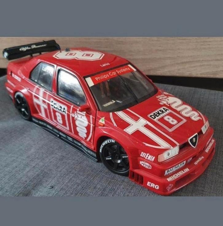 Alfa Romeo 155 v6 TI gaaf schaalmodel 1 18 verzamelitem, Verzamelen, Automerken, Motoren en Formule 1, Zo goed als nieuw, Auto's