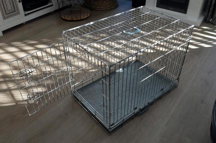 Inklapbare hondenbench maat M, 76x50x48cm, Dieren en Toebehoren, Hondenbenches, Zo goed als nieuw, Ophalen