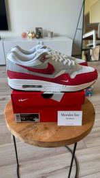 Nike Air Max 1 Low Poly Red (2025) EU 46 licht gedragen, Ophalen of Verzenden, Zo goed als nieuw, Overige kleuren