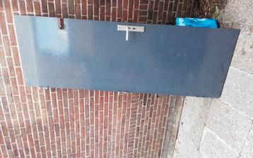 Massieve multiplex deur 210.8 X 72.5 cm beschikbaar voor biedingen