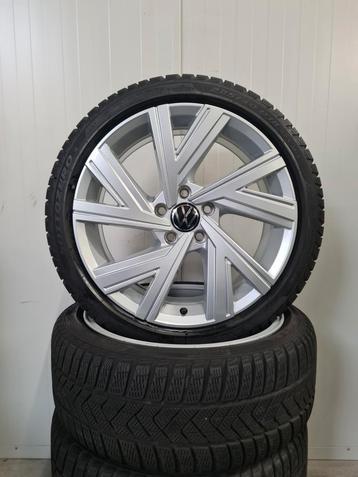 18' Volkswagen VW Golf 8 Bergamo met winterbanden  beschikbaar voor biedingen