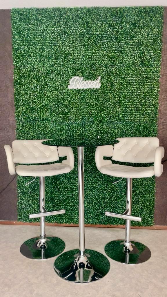 Stijlvolle bartafel met zwart glazen blad, Huis en Inrichting, Tafels | Statafels, Gebruikt, Ophalen of Verzenden