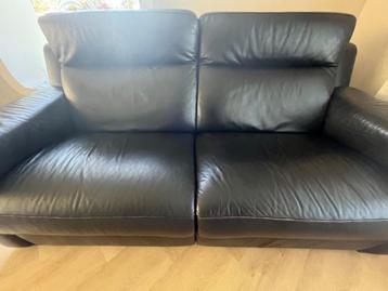 Leder 3 zitbank met 2 electrische relaxen beschikbaar voor biedingen