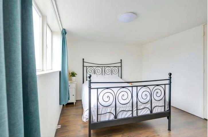 Romantisch metalen bedframe Ikea (excl matras), Huis en Inrichting, Slaapkamer | Bedden, Gebruikt, Twijfelaar, 140 cm, 200 cm