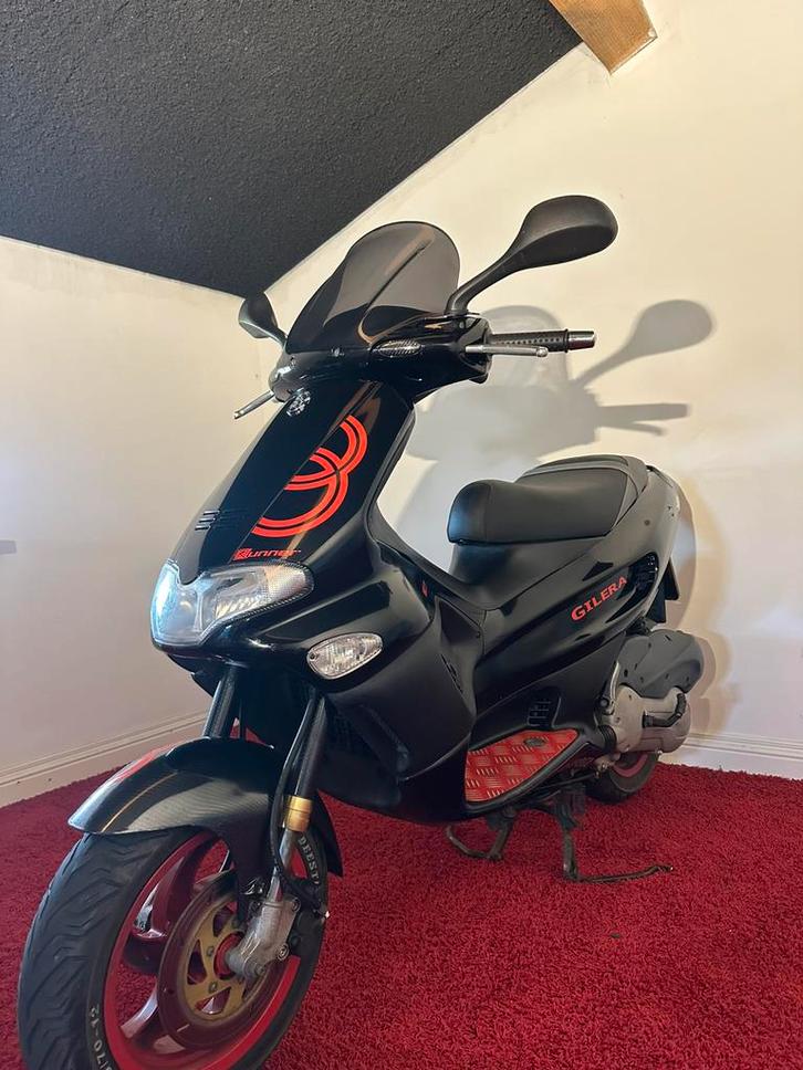 Gilera runner A1 PM, Fietsen en Brommers, Scooters | Piaggio, Zo goed als nieuw, Overige modellen, Maximaal 45 km/u, Tweetakt