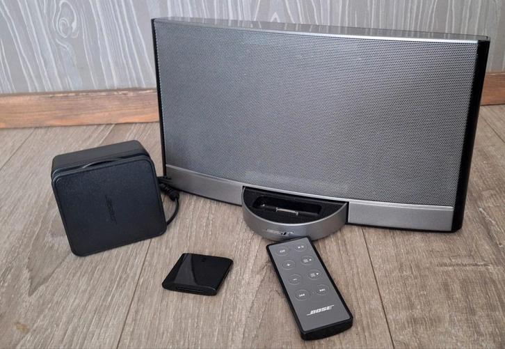 Bose Sounddock II series ipod Bluetooth, aux.pc ,tv remote, Audio, Tv en Foto, Luidsprekers, Gebruikt, Front, Rear of Stereo speakers