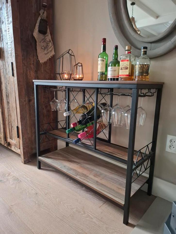 Industrieel wijntafeltje sidetable tafeltje kastje nieuw, Huis en Inrichting, Kasten | Wandmeubels, Nieuw, Minder dan 100 cm, Minder dan 150 cm