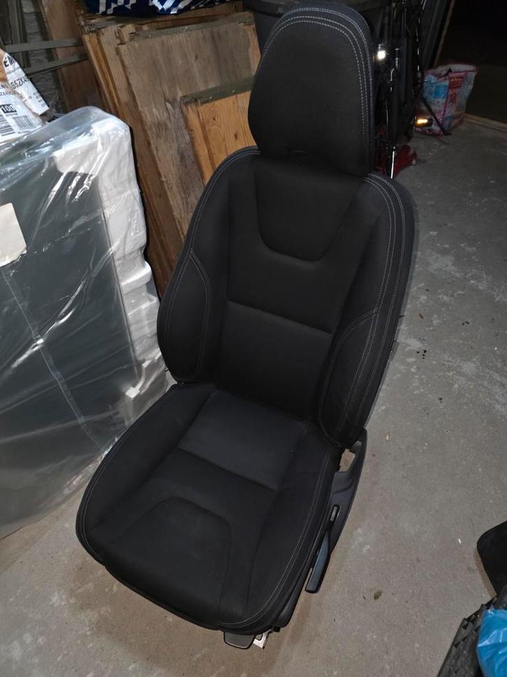 Losse sportieve autostoel mèt rails. Ideaal als game-seat, Spelcomputers en Games, Spelcomputers | Overige Accessoires, Zo goed als nieuw