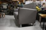Mooie tweepersoons bank senioren grijs skai bankstel, Huis en Inrichting, Ophalen, Gebruikt, Leer, 125 cm of meer