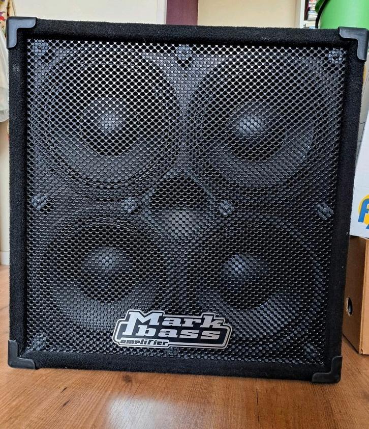 Markbass Traveler 104 800W Niet veel gebruikt!! Lees beschr., Muziek en Instrumenten, Versterkers | Bas en Gitaar, Zo goed als nieuw