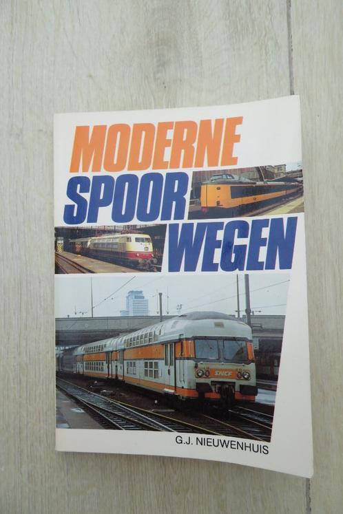 Prachtig treinen boek : Moderne spoorwegen G.J. Nieuwenhuis, Verzamelen, Spoorwegen en Tramwegen, Zo goed als nieuw, Trein, Boek of Tijdschrift
