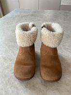 Uggs boots kids maat 23, camel kleur, nog erg goede staat, Kinderen en Baby's, Babykleding | Schoentjes en Sokjes, Ophalen of Verzenden