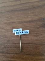 Sp 2133 Derk de Vries Speldje, Ophalen of Verzenden, Gebruikt, Overige onderwerpen, Speldje of Pin