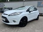 Ford Fiesta 1.25 /White Edition 6/12 m garantie, Voorwielaandrijving, Stof, Gebruikt, 1242 cc