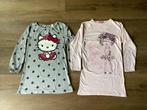 Twee nachthemden maat 122 / 128 Hello Kitty roze, Ophalen, Gebruikt, Meisje, Nacht- of Onderkleding