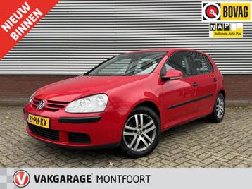 Volkswagen Golf 1.6 FSI Trendline|Airco|Trekhaak|Bluetooth|L beschikbaar voor biedingen
