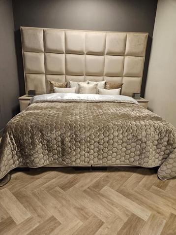 Boxspring NIEUW eric kuster hotel chique 180x200 beige taupe beschikbaar voor biedingen
