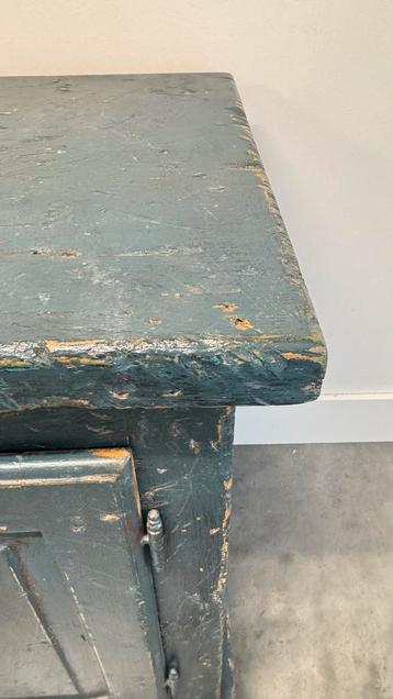 Vintage Tv Kastje / Dressoir beschikbaar voor biedingen