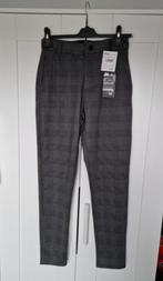 NIEUWE pantalon- kaartje zit er nog aan - herenmaat 28/34, Stonecast, Nieuw, Ophalen of Verzenden, Grijs