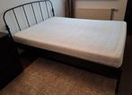 Compleet bed met matras en lattenbodems, Huis en Inrichting, Slaapkamer | Bedden, Ophalen, Modern, tijdloos, Zwart, 140 cm
