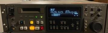 SONY DAT recorder PCM 7040 beschikbaar voor biedingen