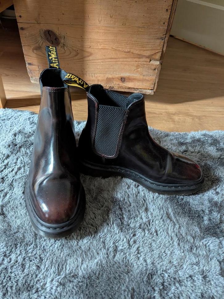 Dr Martens chelsea boots cherry red arcadia maat 38, Kleding | Dames, Schoenen, Zo goed als nieuw, Lage of Enkellaarzen, Zwart