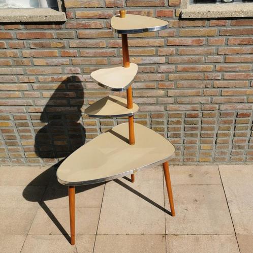 Vintage jaren 50 etagère / plantentafel., Huis en Inrichting, Woonaccessoires | Etagères, Gebruikt, Ophalen of Verzenden
