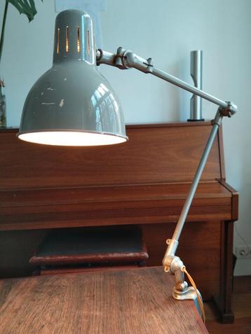 Industriële architecten lamp van Rijo uit de jaren '40.