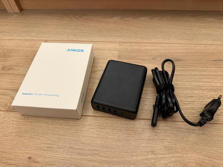 Anker Power Core Krachtige multilader, Telecommunicatie, Powerbanks, Zo goed als nieuw, Ophalen